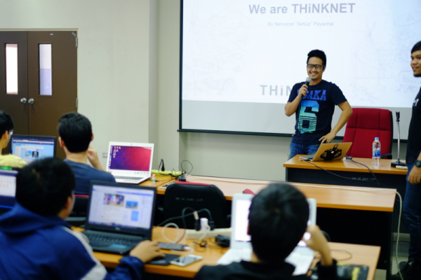 THiNKNET จัดกิจกรรม SeedCamp by THiNKNET ตอนเขียนเว็บติดจรวดด้วย ReactJS ที่มหาวิทยาลัยเชียงใหม่ 